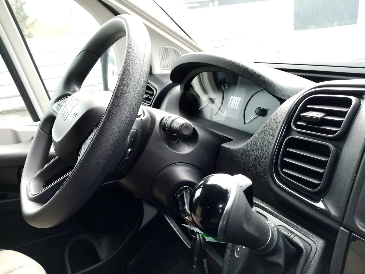 SARUS 66 PLUS BOITE AUTO/ MAXI SOUTE.